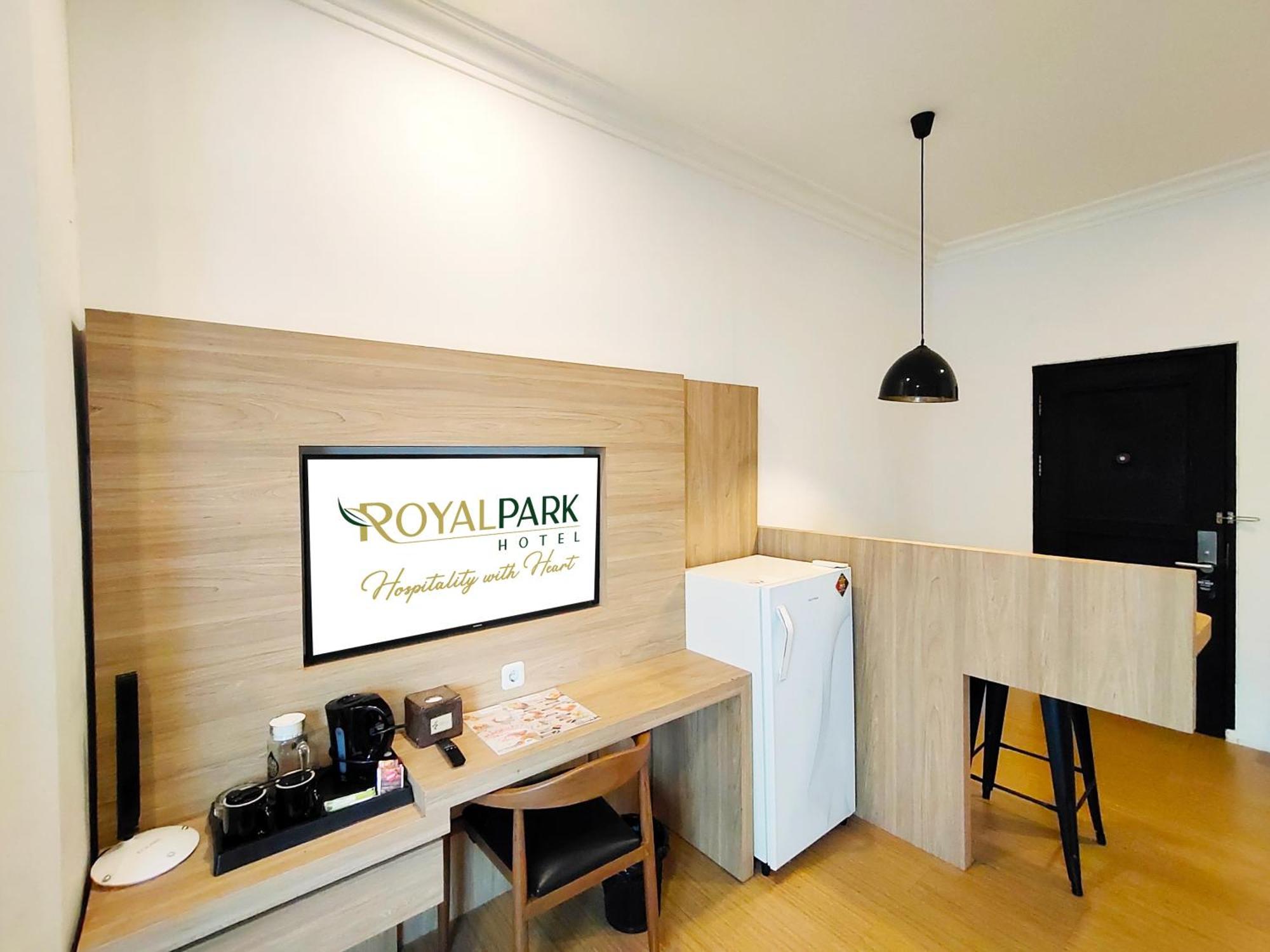Royal Park Hotel Samarinda Extérieur photo