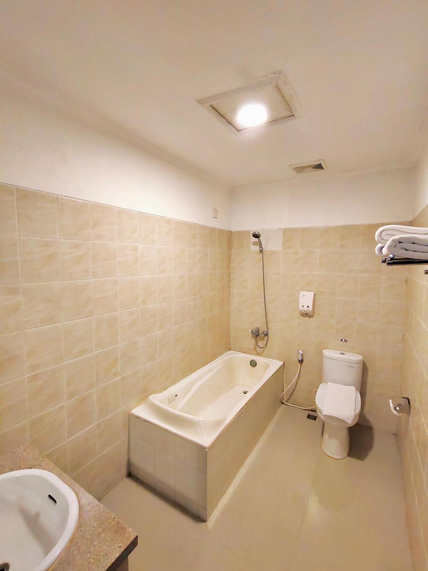 Royal Park Hotel Samarinda Extérieur photo
