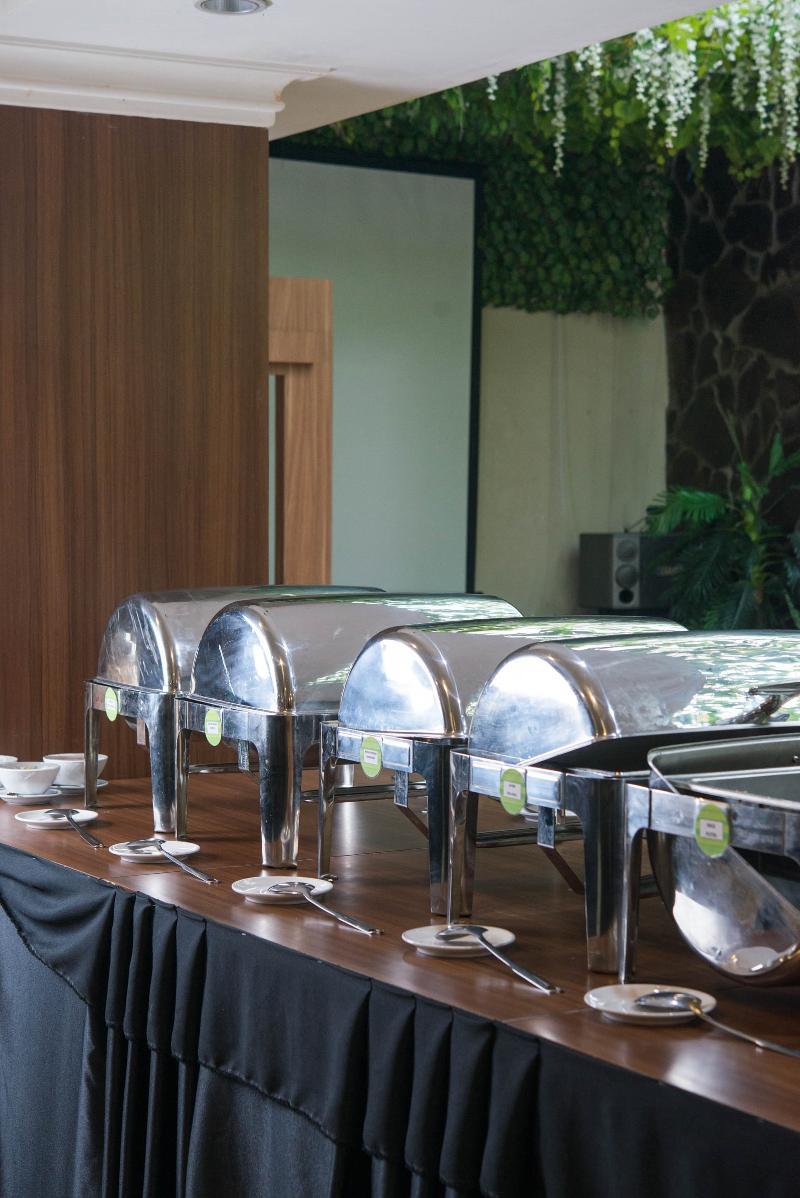 Royal Park Hotel Samarinda Extérieur photo